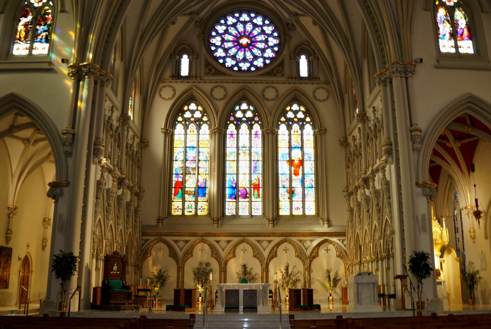 The interior of St. Joseph Cathedral in the Diocese of Buffalo, New York (Wikimedia Commons/Jfvoll)