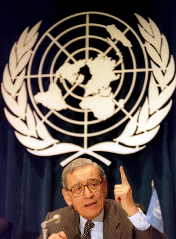 Former U.N. Secretary-General Boutros Boutros-Ghali pictured in a 1993 photo. (CNS/Mike Segar, Reuters)