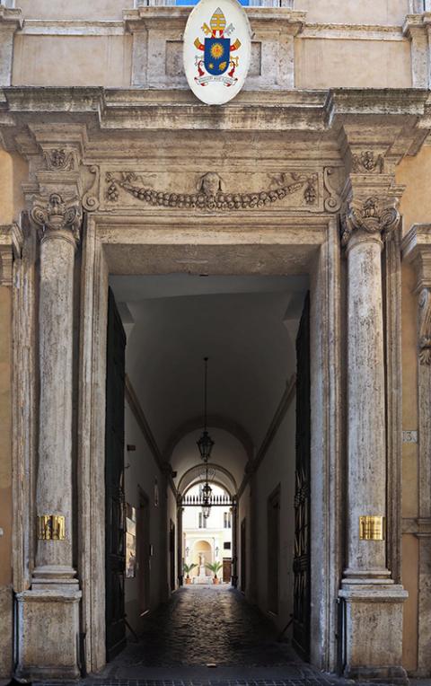 Entrance to the Palazzo Maffei Marescotti in Rome, reported in The New York Times as the new headquarters of the Pontifical Commission for the Protection of Minors (Wikimedia Commons/Peter1936F)