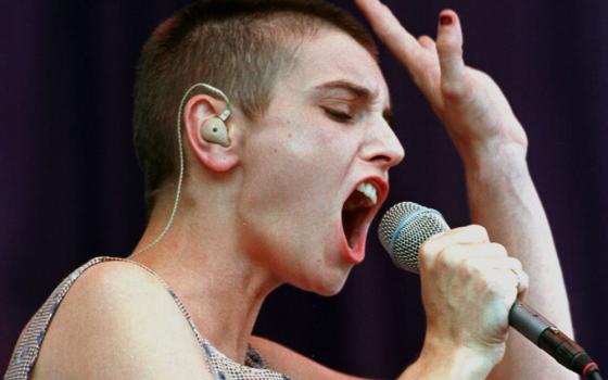 Sinéad O'Connor performs in concert in Pasadena, California, in 1998. (CNS/Reuters)