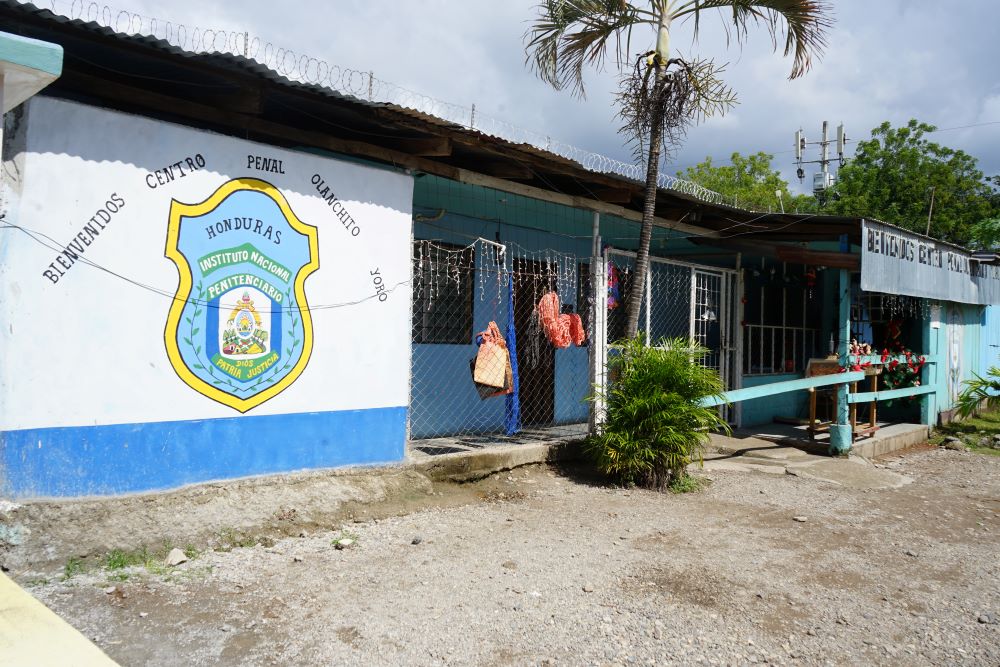 Most of the Guapinol 8 were detained at the Olanchito Penitentiary Center. They were detained nearly two and a half years there, accused of aggravated arson and damaging private property after a protest to block a mining company from their roads.