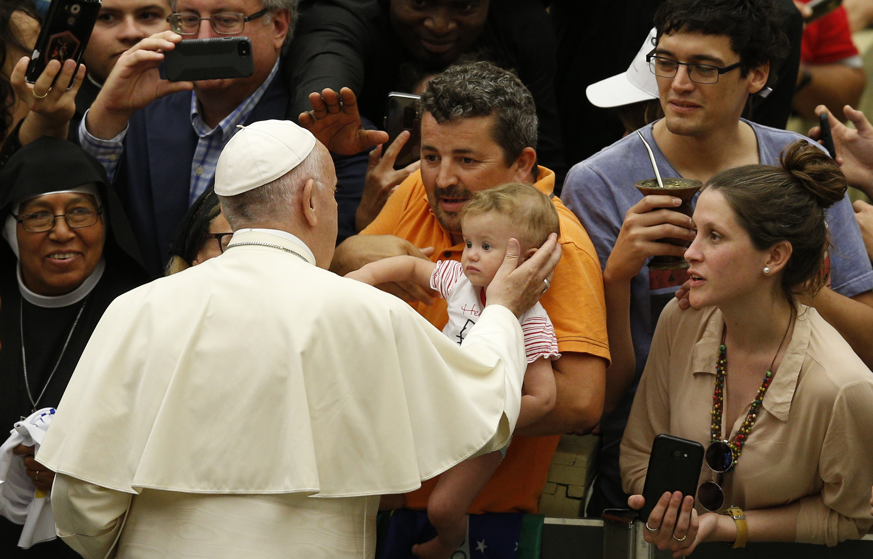 Idolatry of wealth, beauty demands a costly sacrifice, pope says