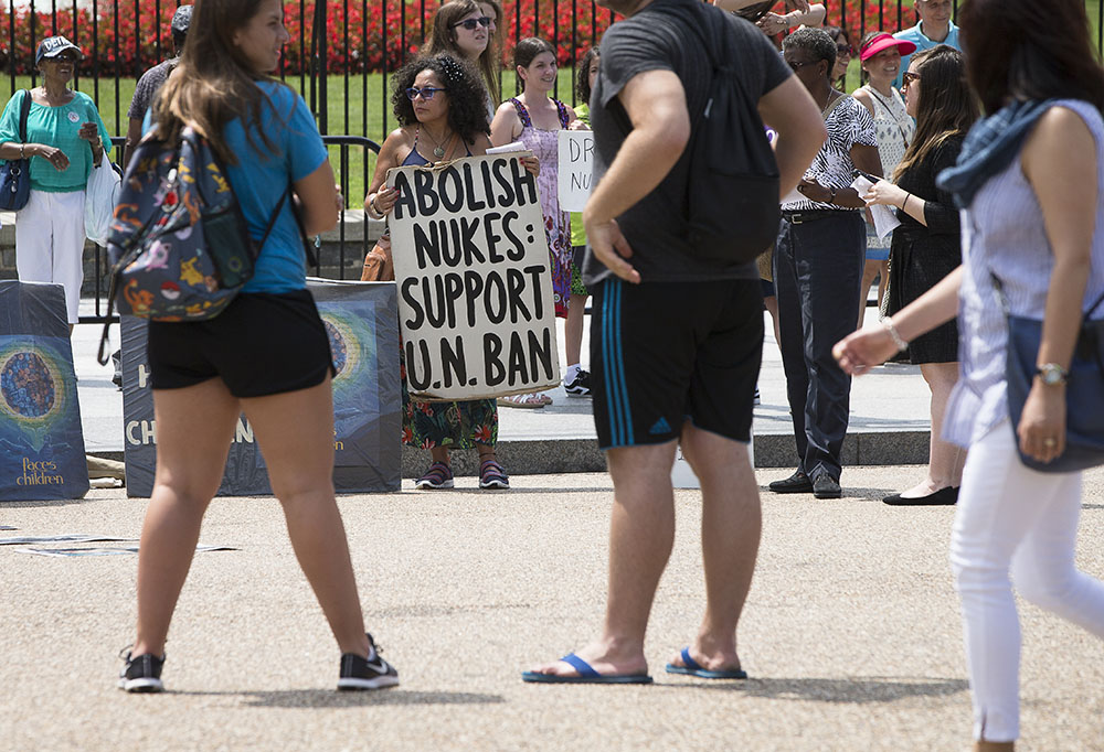 Peace activists hold a Catholic prayer service of repentance near the White House Aug. 9, 2018, for the use of nuclear weapons on Japan during World War II. (CNS/Tyler Orsburn)