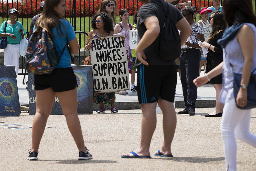 Peace activists hold a Catholic prayer service of repentance near the White House Aug. 9, 2018, for the use of nuclear weapons on Japan in 1945 during World War II. (CNS/Tyler Orsburn)