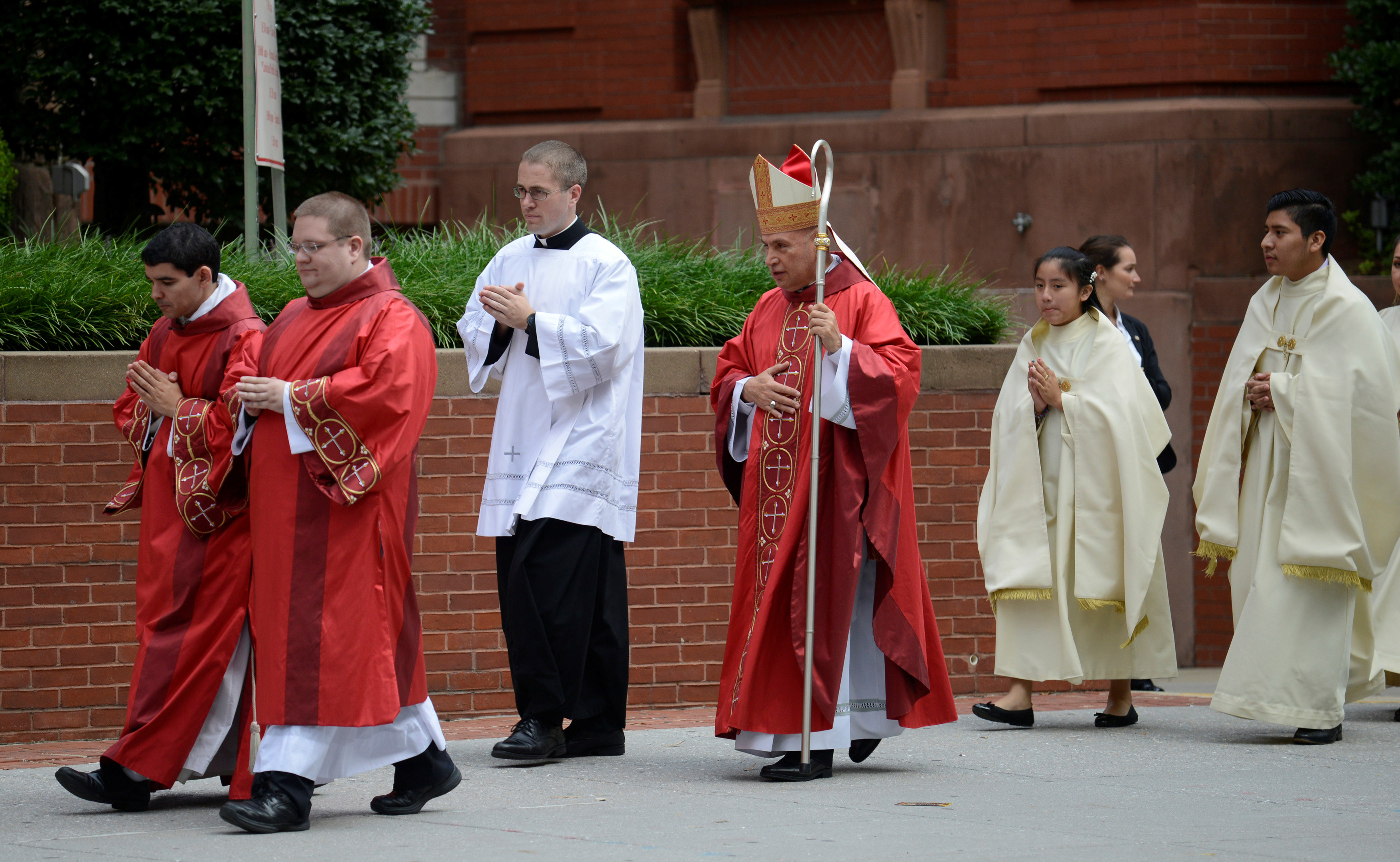 Holy Spirit can bring healing in divisive times, priest says at Red