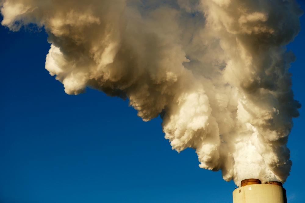 Smoke rises from Duke Energy's Marshall Steam Station, a coal-fired power plant in Sherrills Ford, North Carolina, Nov. 29, 2018. (CNS/Reuters/Chris Keane)