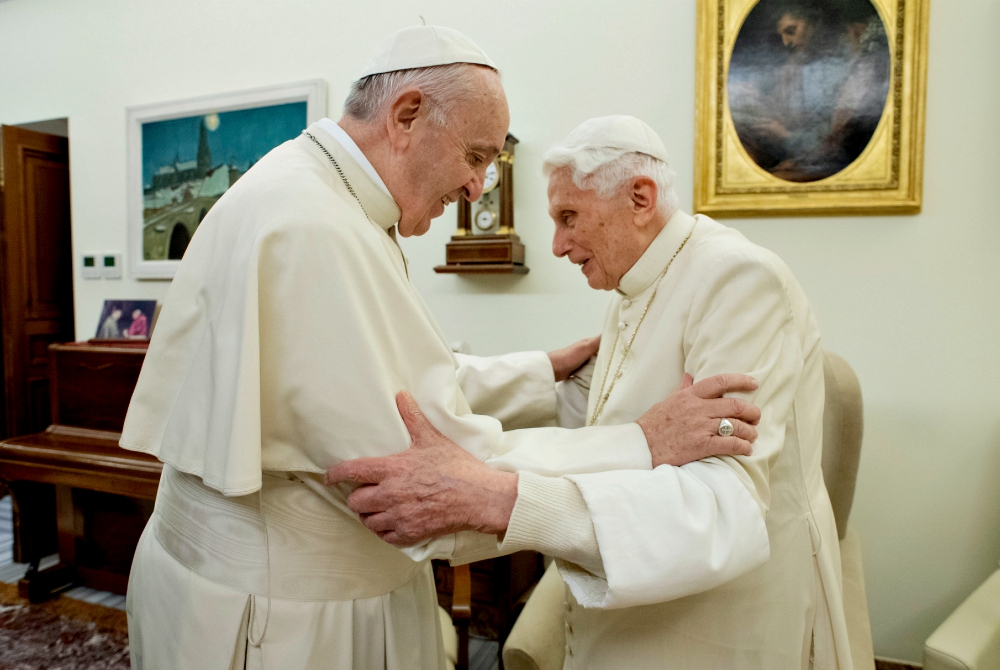 Pope Francis visits retired Pope Benedict XVI at the Mater Ecclesiae Monastery at the Vatican on Dec. 21, 2018. (CNS/Vatican Media) Pope Francis visits retired Pope Benedict XVI at the Mater Ecclesiae Monastery at the Vatican on Dec. 21, 2018. (CNS/Vatican Media)
