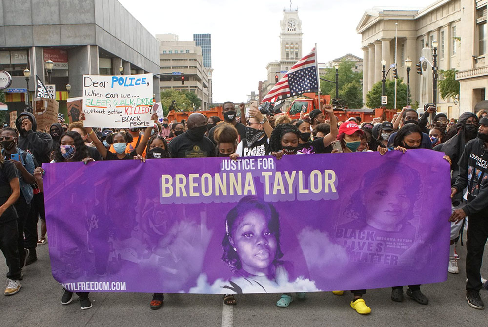 Demonstrators in Louisville, Kentucky, march for Breonna Taylor Sept. 25. (CNS/Lawrence Bryant, Reuters)