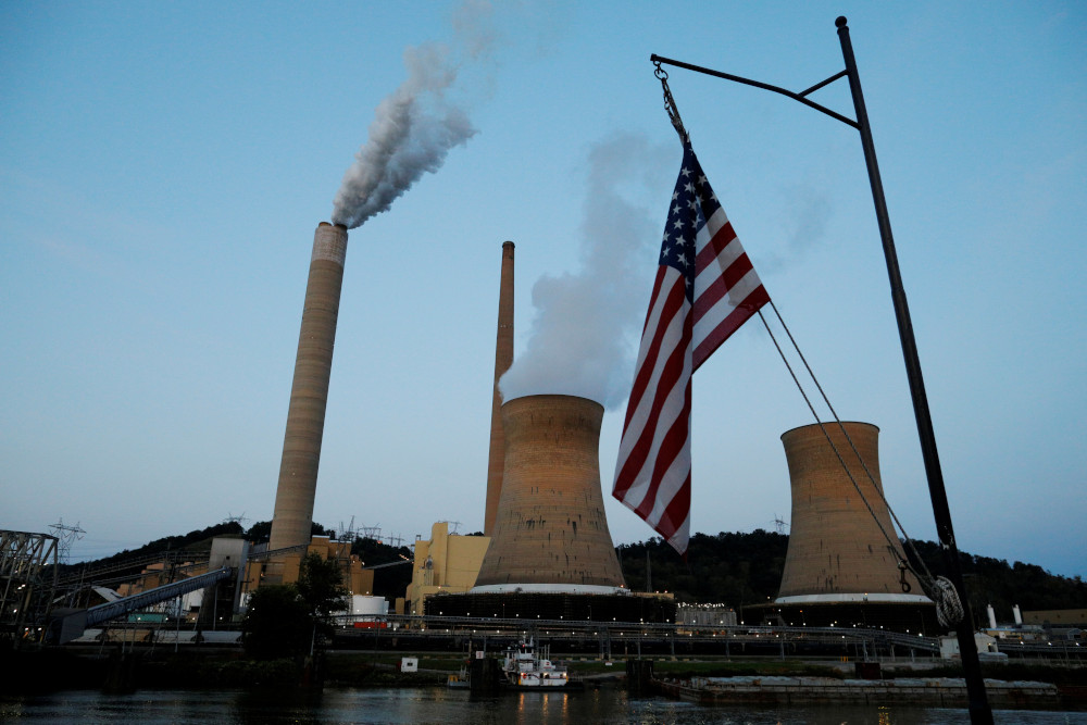 A coal-fired power-plant is seen along the Ohio River in Moundsville, West Virginia, in this 2017 file photo. (CNS/Reuters/Brian Snyder)