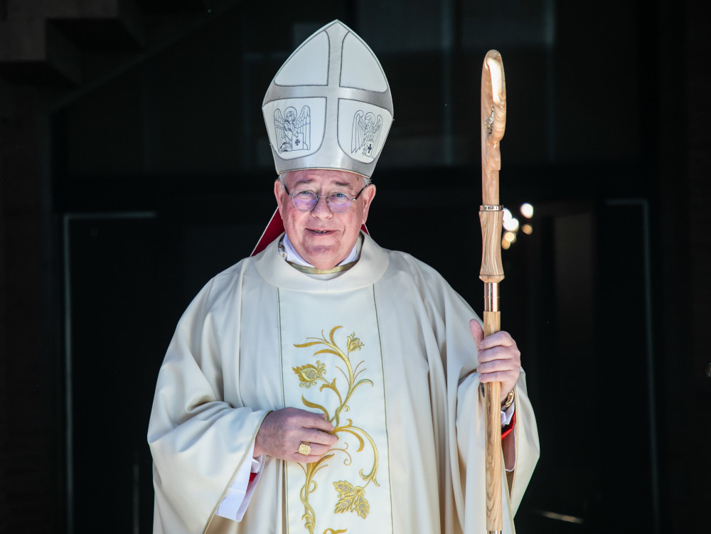 Top EU cardinal calls for change in church teaching on gay ...