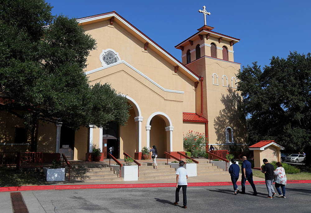 People arrive for Mass at San Jose Catholic Church in Austin, Texas, Sept. 5. (CNS/Bob Roller)