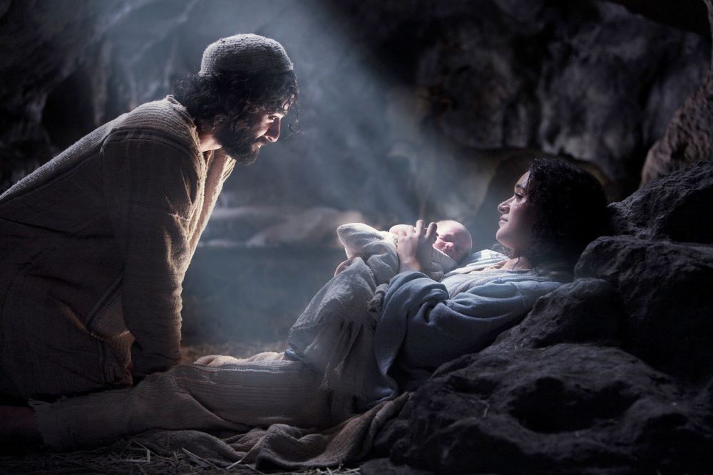 Oscar Isaac and Keisha Castle-Hughes star in a scene from the movie "The Nativity Story."