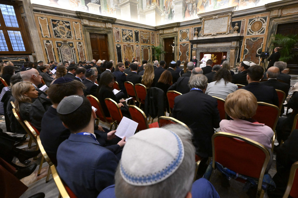 Members of the World Jewish Congress attend an audience with Pope Francis in the Clementine Hall of the Apostolic Palace at the Vatican Nov. 22, 2022.