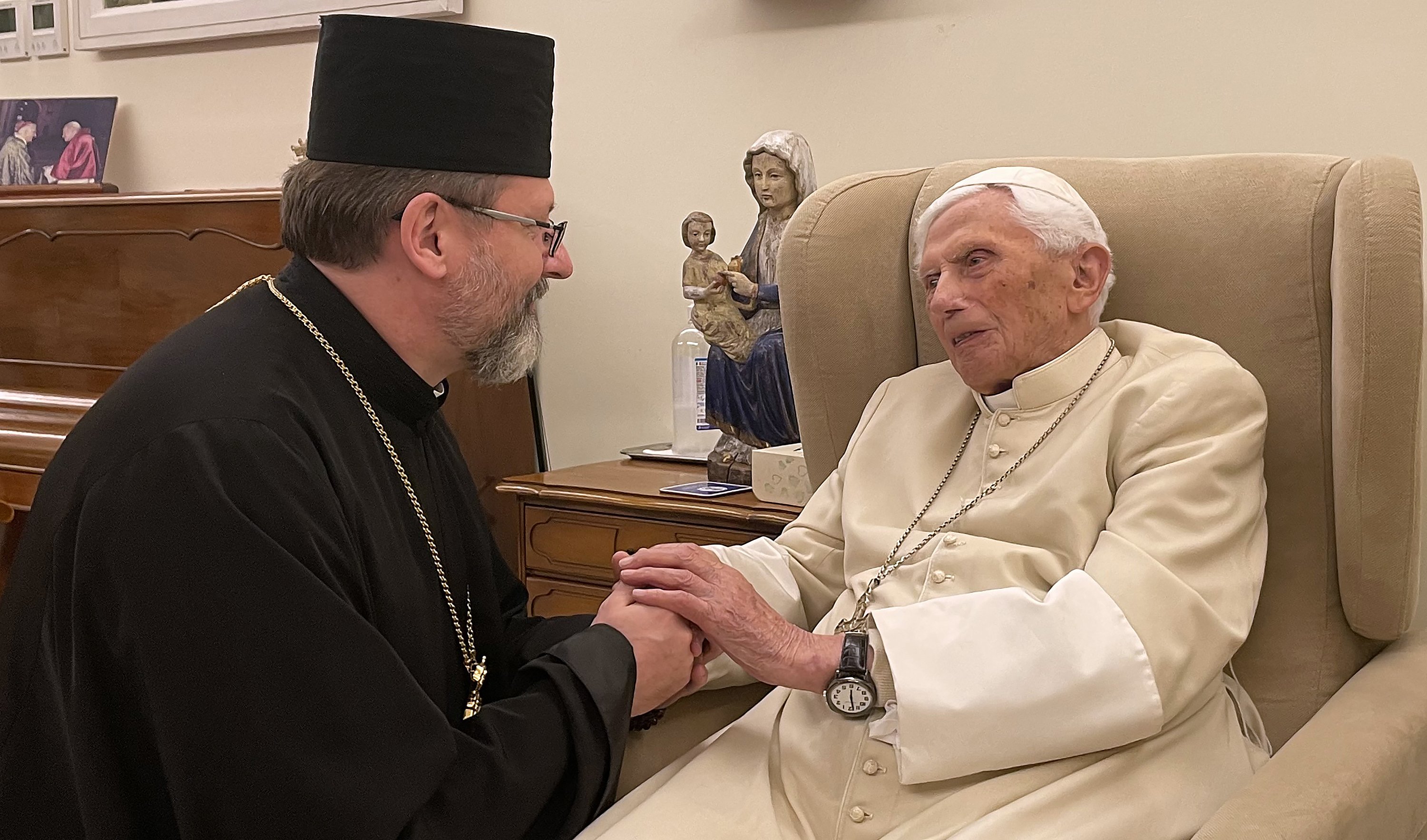 Ukrainian Archbishop Sviatoslav Shevchuk of Kyiv-Halych visits Nov. 9, 2022, with retired Pope Benedict XVI in the retired pope's residence, the Mater Ecclesia monastery in the Vatican Gardens. (CNS photo/courtesy Archbishop's Secretariat in Rome)