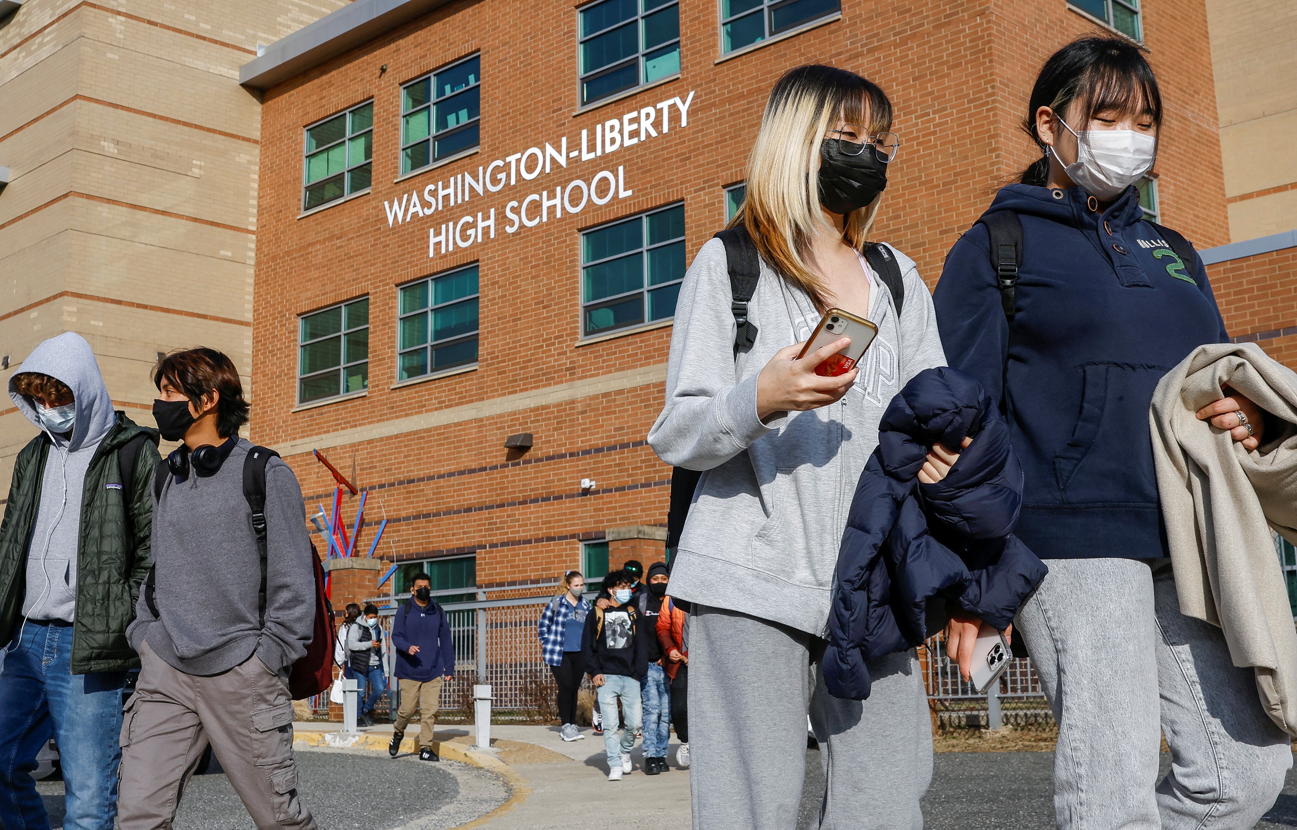 Students are seen in Arlington, Va., Jan. 25, 2022. (CNS photo/Evelyn Hockstein, Reuters)