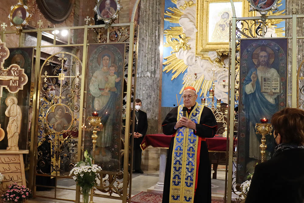 Cardinal Leonardo Sandri, prefect of the Congregation for Eastern Churches, prays for peace in Ukraine during a prayer service at the Ukrainian Catholic Cathedral of Sts. Sergius and Bacchus in Rome March 2. (CNS/Ukrainian Catholic Excharate of Italy)