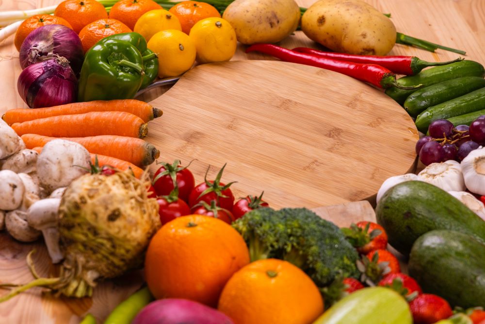 Platter of fruits and vegetables