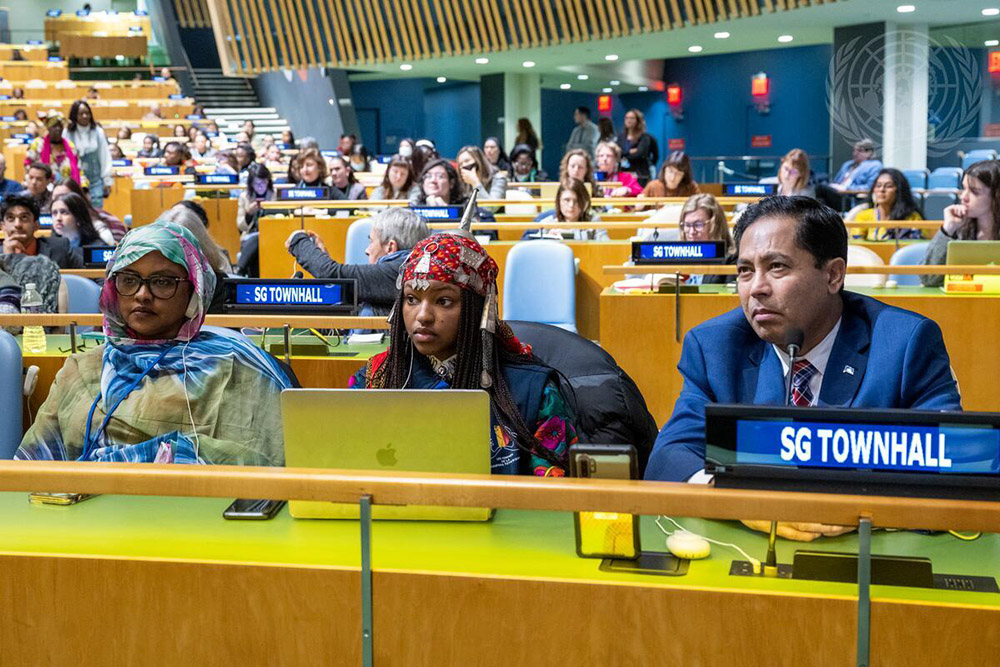 Representatives of civil society groups attend a town hall meeting at the United Nations' Commission on the Status of Women. (UN photo)