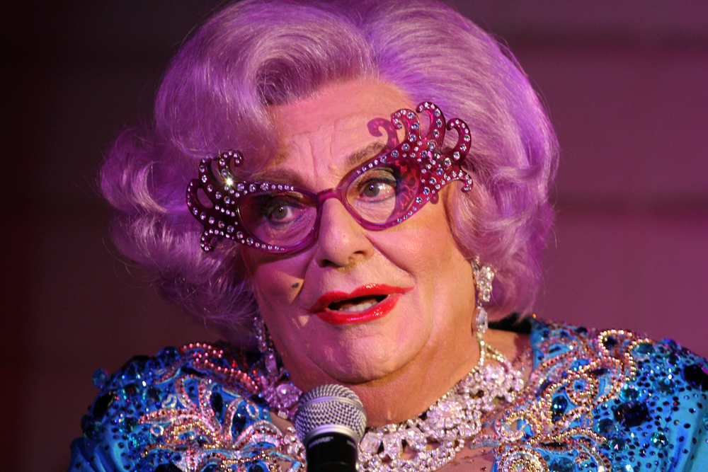 Dame Edna in 2012 (Wikimedia Commons/Eva Rinaldi)