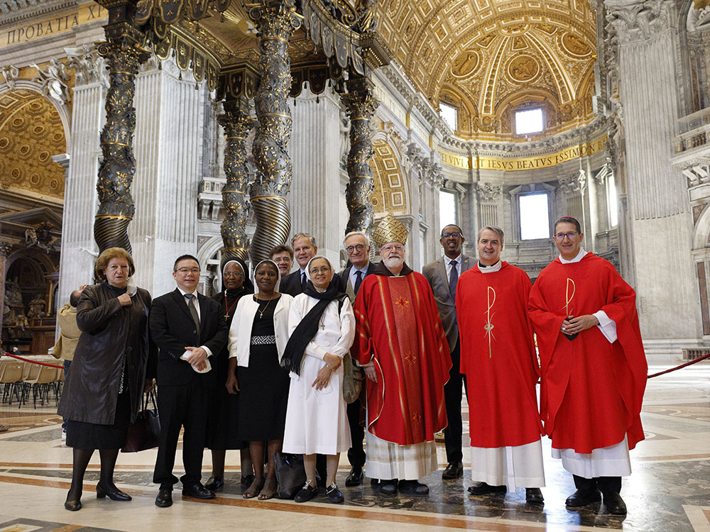 Boston Cardinal Sean O'Malley, president of the Pontifical Commission for the Protection of Minors, and other members of the commission are pictured before attending Mass in St. Peter's Basilica at the Vatican April 29, 2022. (CNS/Paul Haring)