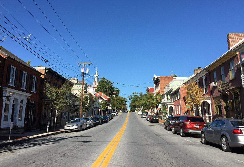 View of a street in Shepherdstown, West Virginia (Wikimedia Commons/Famartin)