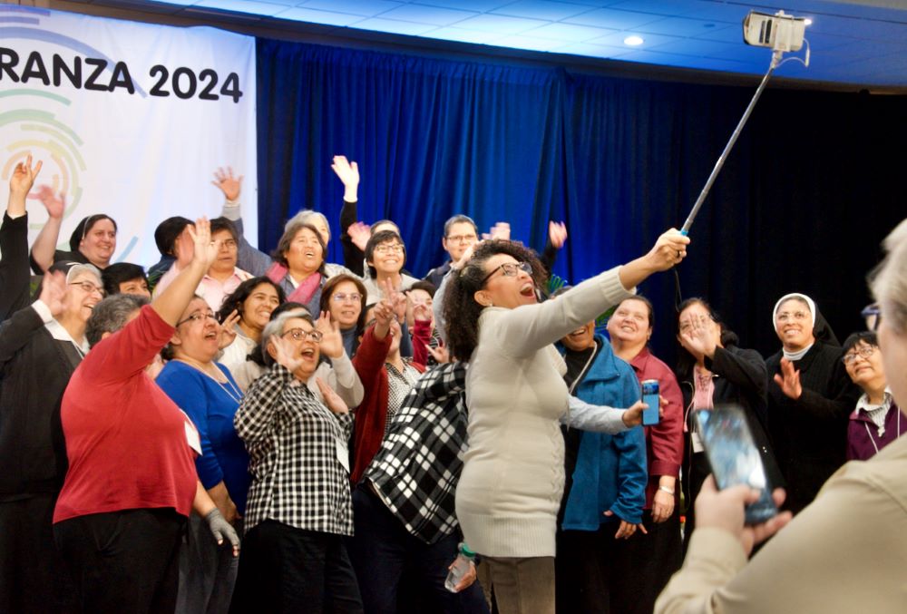 Participants in the Leadership Collaborative's Hope-Esperanza Conference take a group selfie Jan. 27 in Chicago.