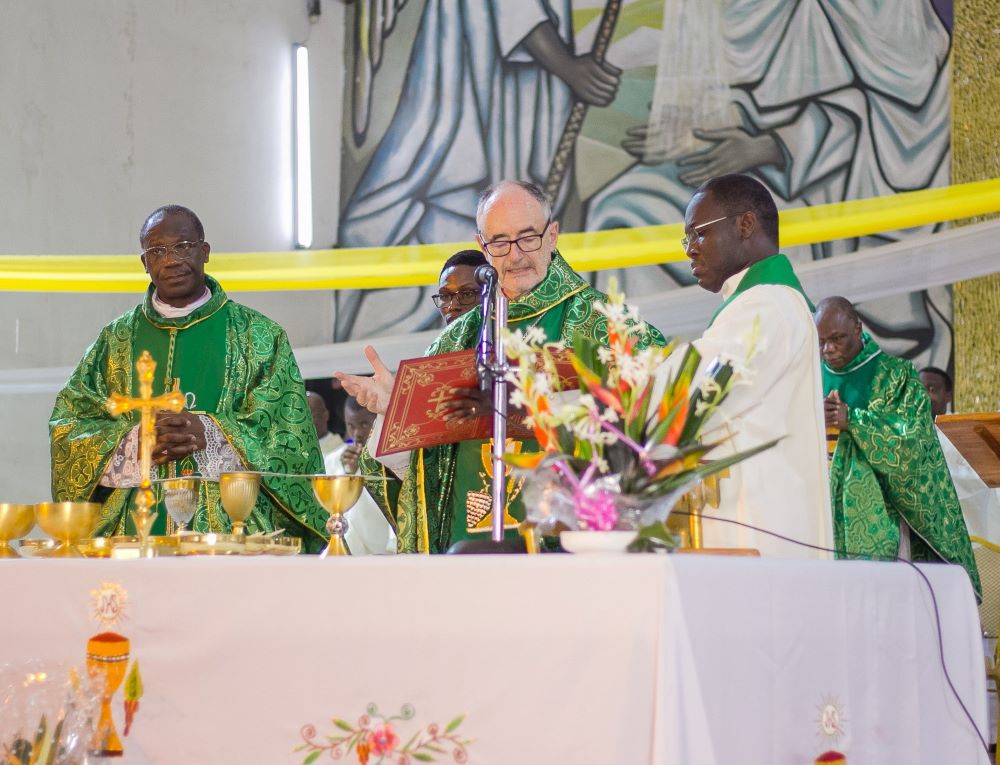 Cardinal Michael Czerny, prefect of the Dicastery for Promoting Integral Human Development, center, celebrates Mass Jan. 19, 2024, in Saint-Michel Church in Cotonou, Benin. The cardinal, who visited Benin Jan. 17-20, told the congregation that “the Synod on Synodality invites us to walk together, to journey together, to live in communion, in common participation in Christ's mission, in common discernment that enables us to find and welcome God's will." (OSV News photo/courtesy Dicastery for Promoting Integr