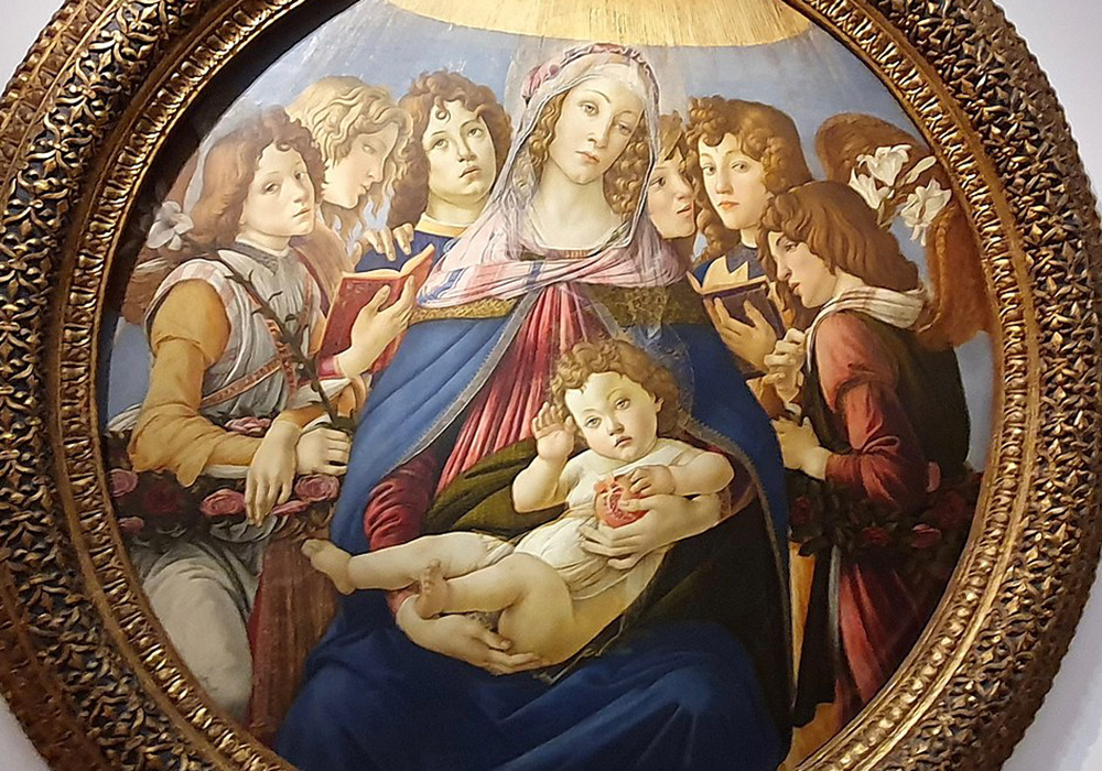"Madonna of the Pomegranate" or "Virgin and Child with the Angels" was painted by Sandro Botticelli circa 1487 and is now housed in The Uffizi Gallery in Florence, Italy. (Wikimedia Commons/Yair Haklai, CC BY-SA 4.0 deed)
