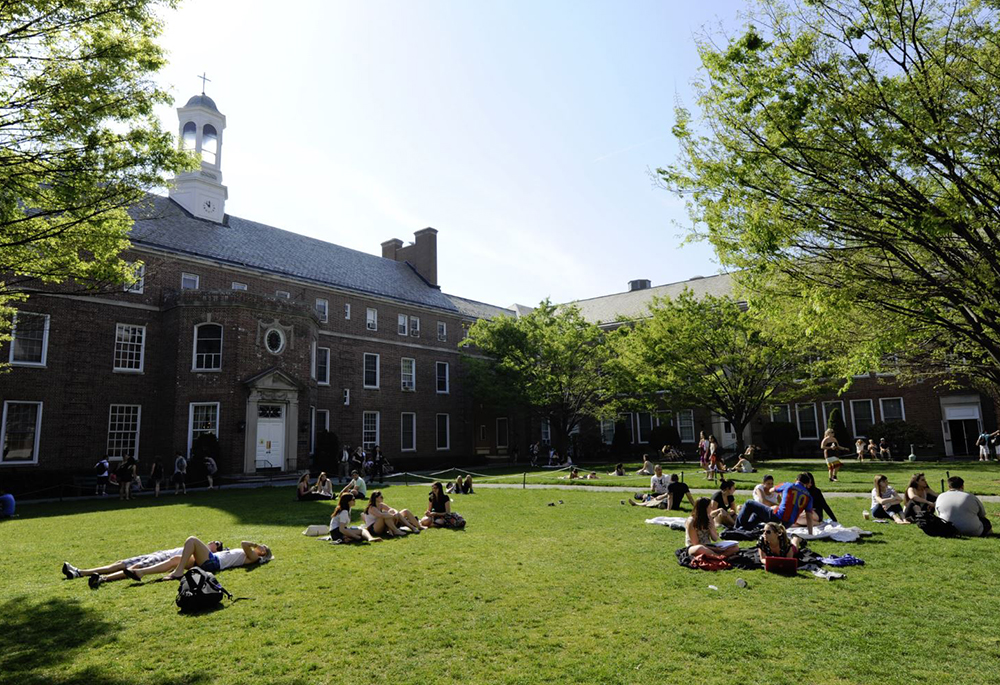 Students are pictured at Manhattan College in the Bronx, in a 2014 photo. (Wikimedia Commons/Trollness, CC BY-SA 4.0 deed)