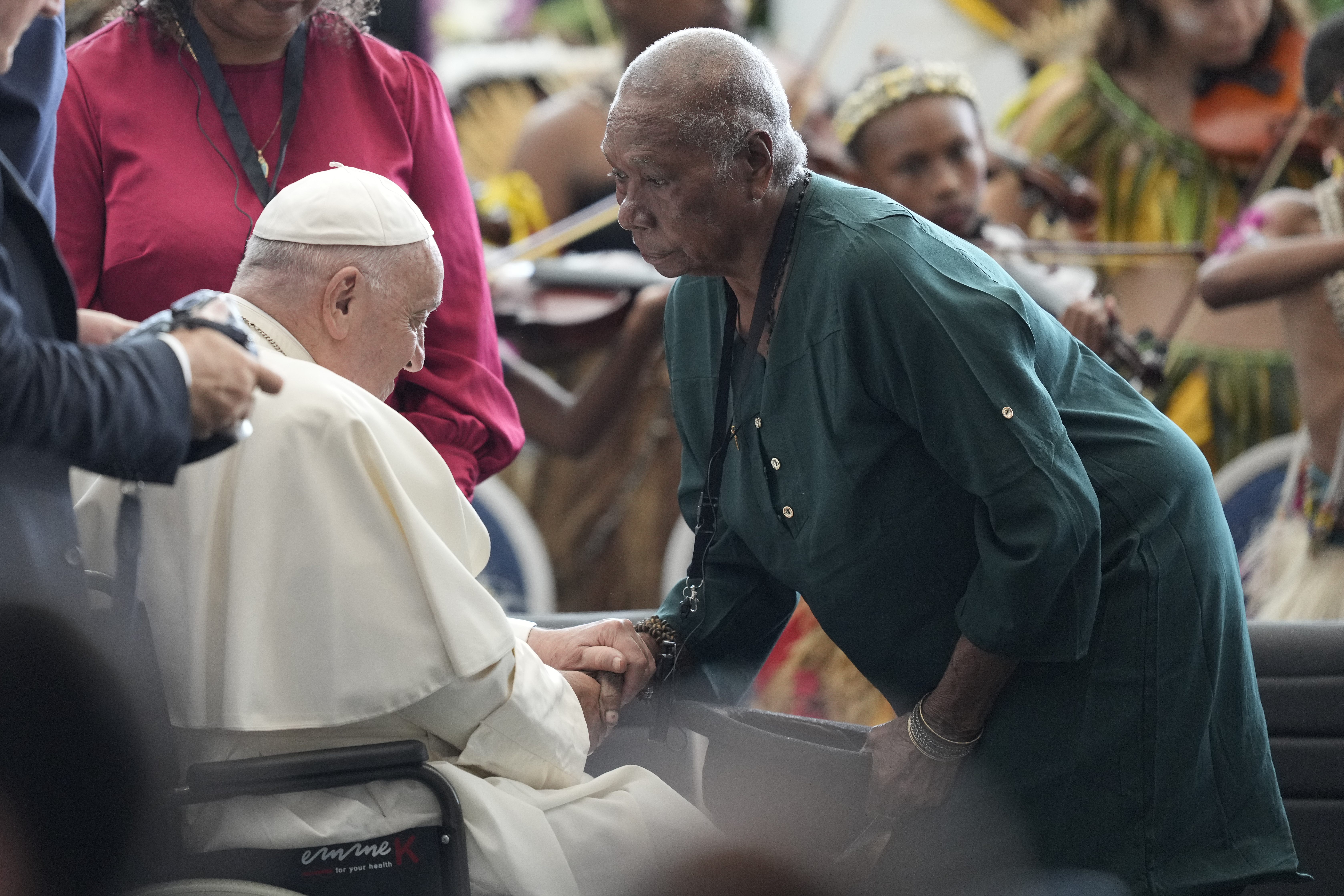 Sandra Russo meets Pope Francis at APEC Haus in Port Moresby, Papua New Guinea, Sept. 7, 2024. (AP/Mark Baker) Sandra Russo meets Pope Francis at APEC Haus in Port Moresby, Papua New Guinea, Sept. 7, 2024. (AP/Mark Baker)