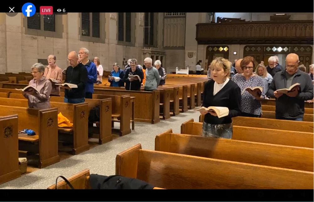 More than 60 members of St. Gertrude Parish in Chicago gather Nov. 4 for an election prayer service. (NCR photo/Heidi Schlumpf) More than 60 members of St. Gertrude Parish in Chicago gather Nov. 4 for an election prayer service. (NCR photo/Heidi Schlumpf)