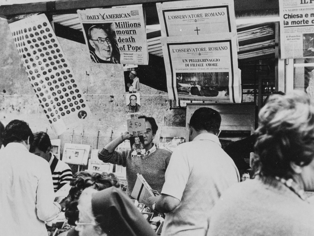 A street scene in Rome after the death of Pope John Paul I in late September 1978. The conclave that followed in October elected Pope John Paul II. (CNS/Michelle Noon)