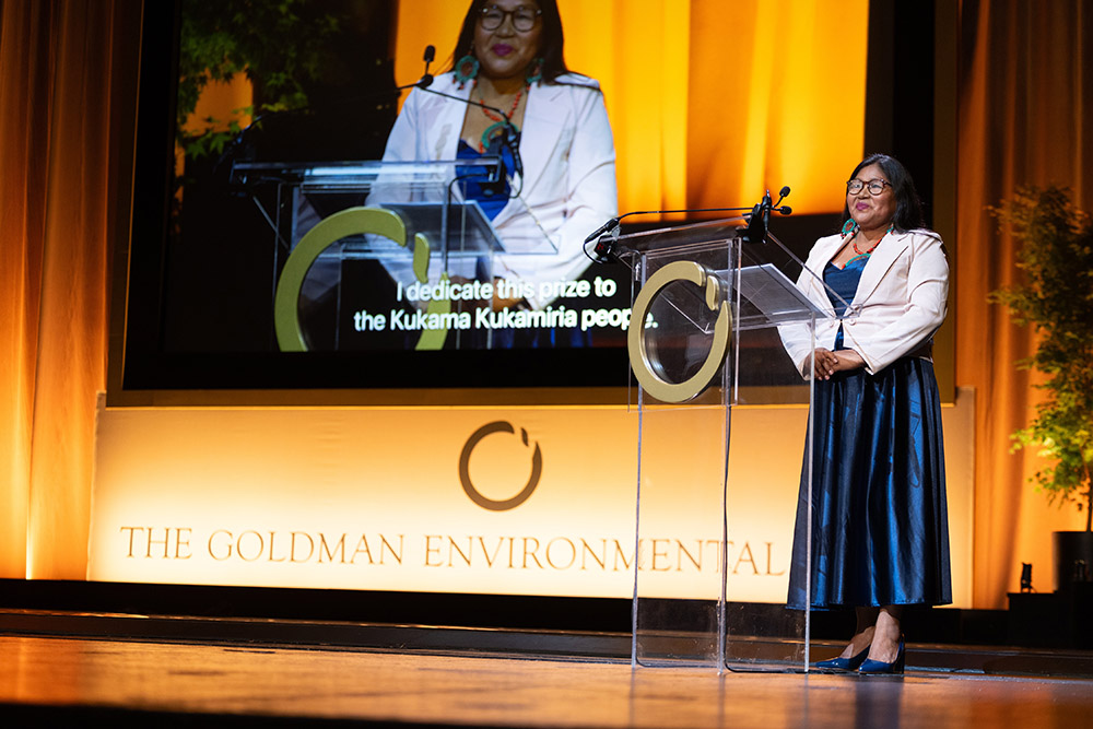 Mari Luz Canaquiri nhận Giải thưởng Môi trường Goldman năm 2025 tại San Francisco vào ngày 21 tháng 4. (Giải thưởng Môi trường Goldman)