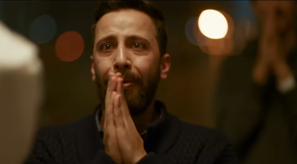 Il film mostra la scena Motaz Malhees che interpreta un agente di chiamata Red Crescent in "The Voice of Hind Rajab".