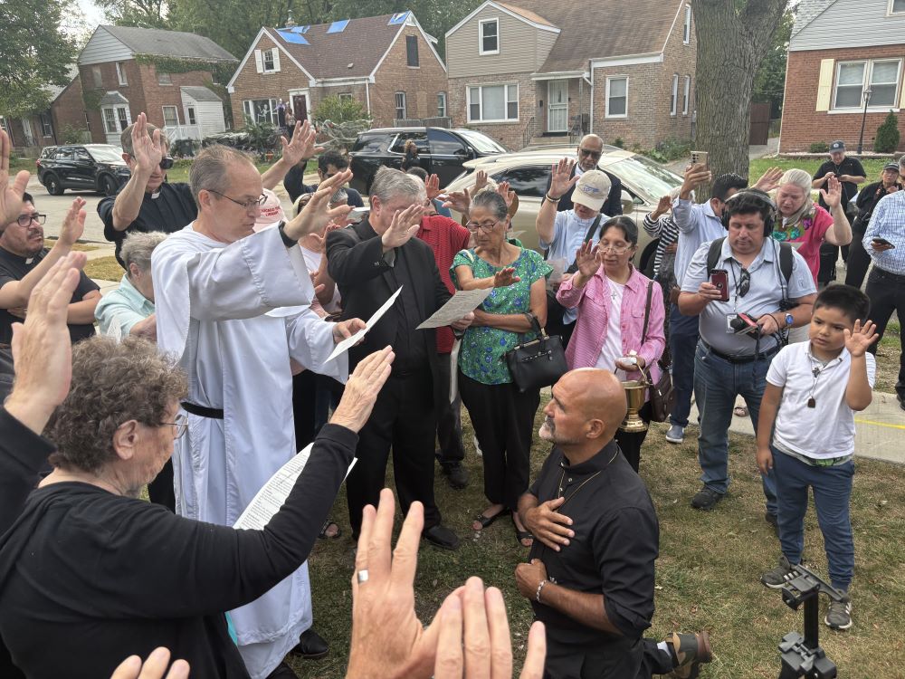 After 900-mile trek, Chicago priest urges action and empathy on