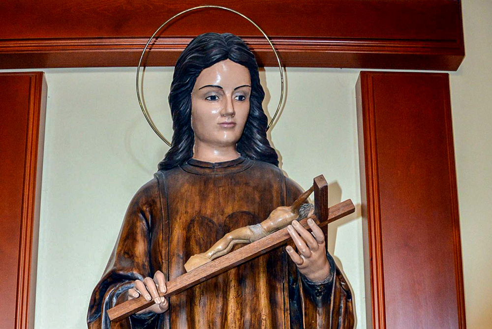 A statue depicts St. Marinos in a parish in Torrebaja, Spain. (Wikimedia Commons/Alfredo SÁNCHEZ GARZÓN)