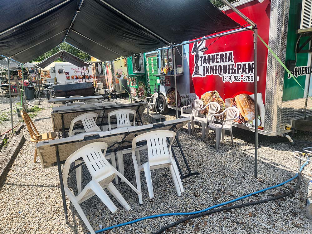 A local street market in Immokalee, Florida, would usually be bustling on a Friday afternoon, but not now because of fears of raids by ICE agents. (GSR photo/Chris Herlinger)