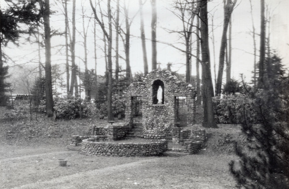 St. Bonaventure's Grotto of Our Lady of Lourdes, noted as a place for contemplation, was built by seminarians in 1925. (Naomi Burton Stone) St. Bonaventure's Grotto of Our Lady of Lourdes, noted as a place for contemplation, was built by seminarians in 1925. (Naomi Burton Stone)