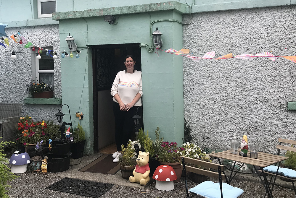 Louise Coghlan Louise Coghlan at Nancy Stewart's house (Courtesy of Claude Colart)