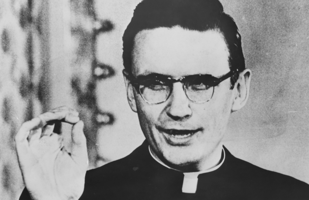 At a press conference in Washington, D.C., on July 30, 1968, Fr. Charles Curran reads a statement signed by 87 theologians challenging Pope Paul VI's encyclical Humanae Vitae. (RNS) At a press conference in Washington, D.C., on July 30, 1968, Fr. Charles Curran reads a statement signed by 87 theologians challenging Pope Paul VI's encyclical Humanae Vitae. (RNS)