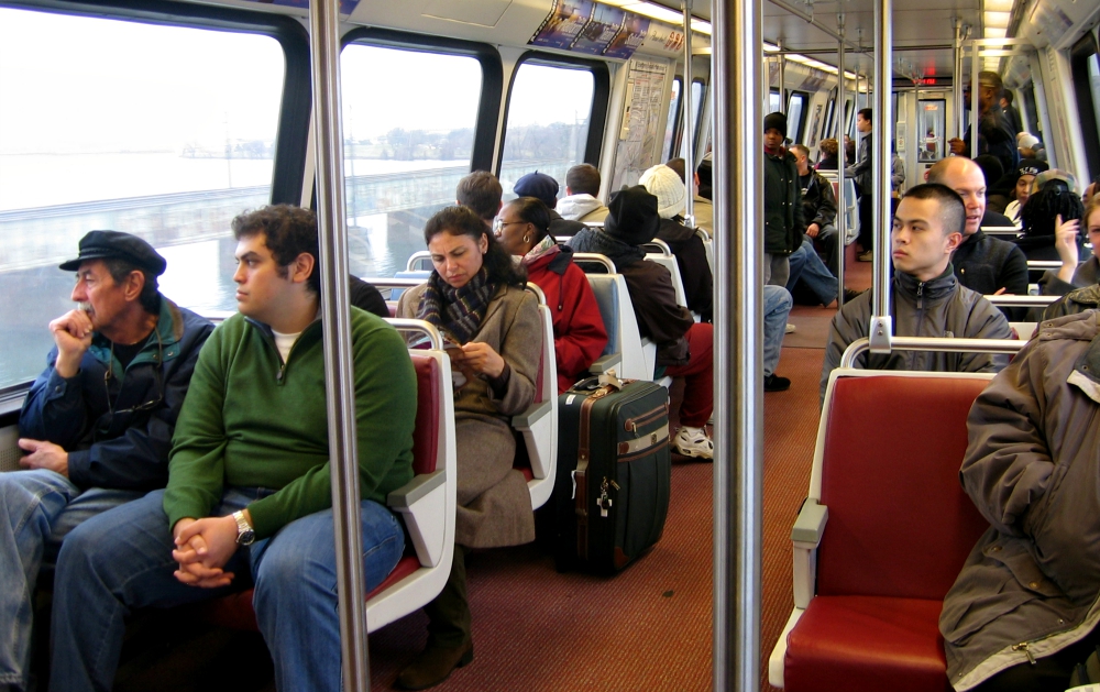 Riders on the D.C. Metro (Wikimedia Commons/AudeVivere) Riders on the D.C. Metro (Wikimedia Commons/AudeVivere)