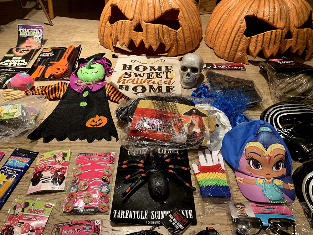 Discarded Halloween items found outside of a store (Courtesy of Anna Sacks)