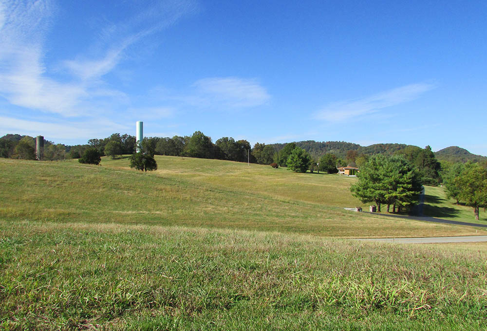 A field at the Abbey of Gethsemani, Kentucky (Wikimedia Commons/Chris Light)
