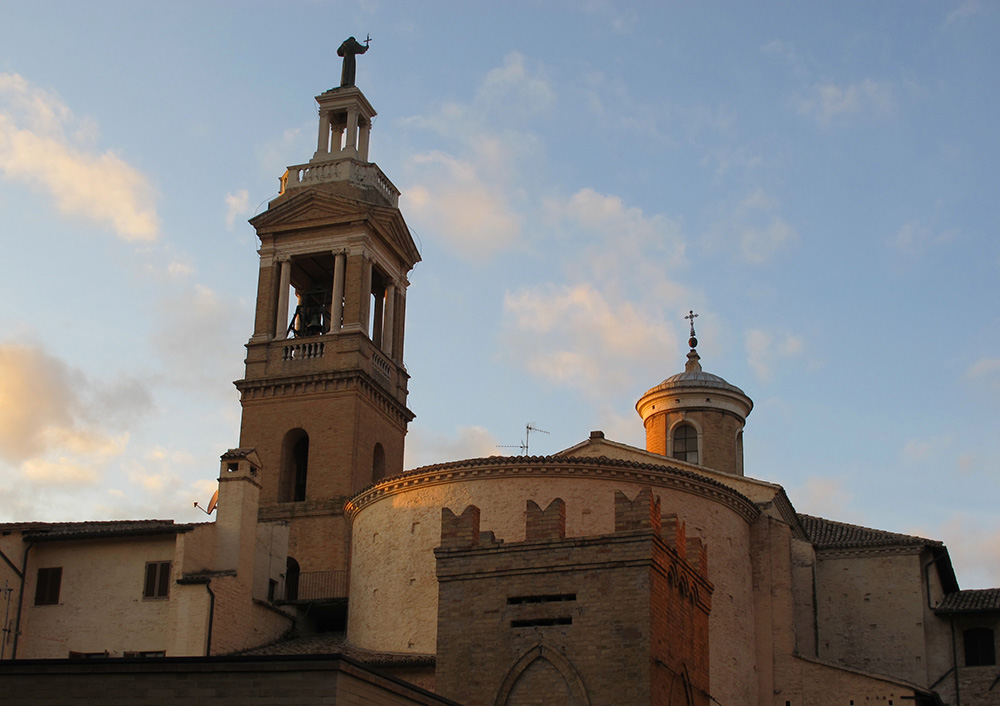 St. Francis of Assisi Church in Foligno, Italy, the hometown of St. Angela of Foligno, a medieval laywoman, Third Order Franciscan and mystic canonized by Pope Francis in 2013 (Wikimedia Commons/sailko)