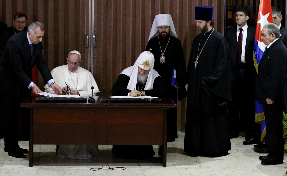 Pope Francis and Russian Orthodox Patriarch Kirill of Moscow sign their Joint Declaration at José Martí International Airport in Havana Feb. 12, 2016. (CNS/Paul Haring) 