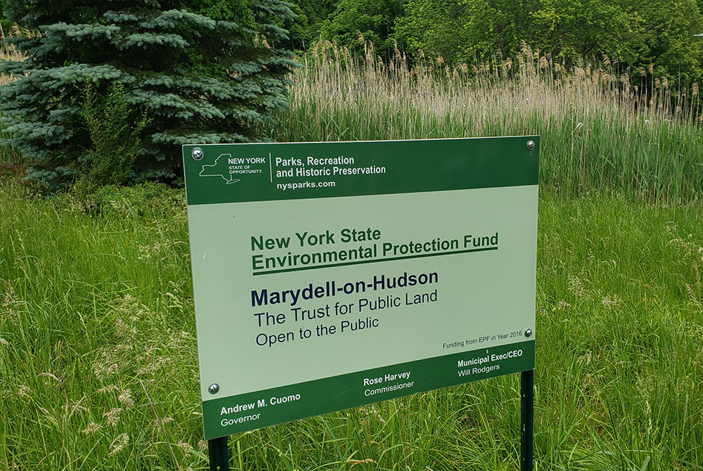 A sign indicates the area included in the land trust, which adjoins Nyack Beach State Park in Rockland County, New York. (EarthBeat photo/Chris Herlinger)