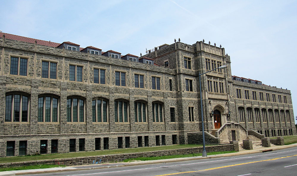 Maloney Hall, home of the Busch School of Business at the Catholic University of America in Washington, D.C. (Wikimedia Commons/Farragutful)