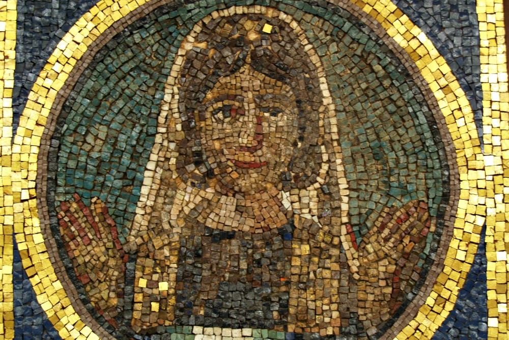 A woman is depicted at prayer in an ancient Christian mosaic seen in the Vatican's Pio Cristiano Museum. (Wikimedia Commons/Miguel Hermoso Cuesta)