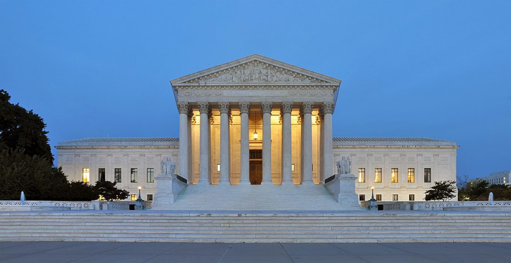 Panorama of the west facade of United States Supreme Court Building at dusk in Washington, D.C., Oct. 10, 2011. (Wikimedia Commons/Joe Ravi/CC BY-SA 3.0)