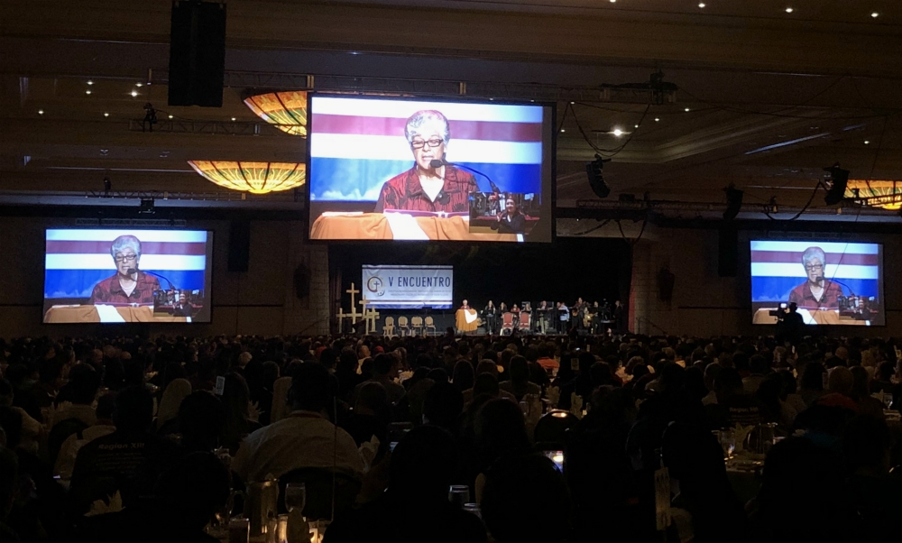 Mercy Sr. Ana María Pineda opens the V Encuentro, offering a historical account from her experience participating in the process. Pineda has attended four of the five national gatherings. (NCR photo/Soli Salgado)